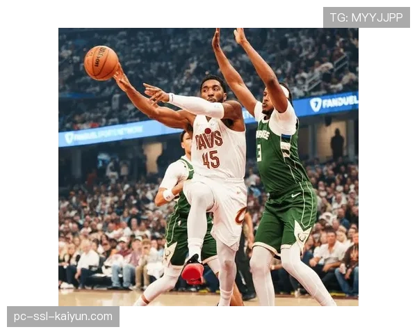 -雄鹿118-116险胜骑士,字母哥缺阵米切尔空砍高分-